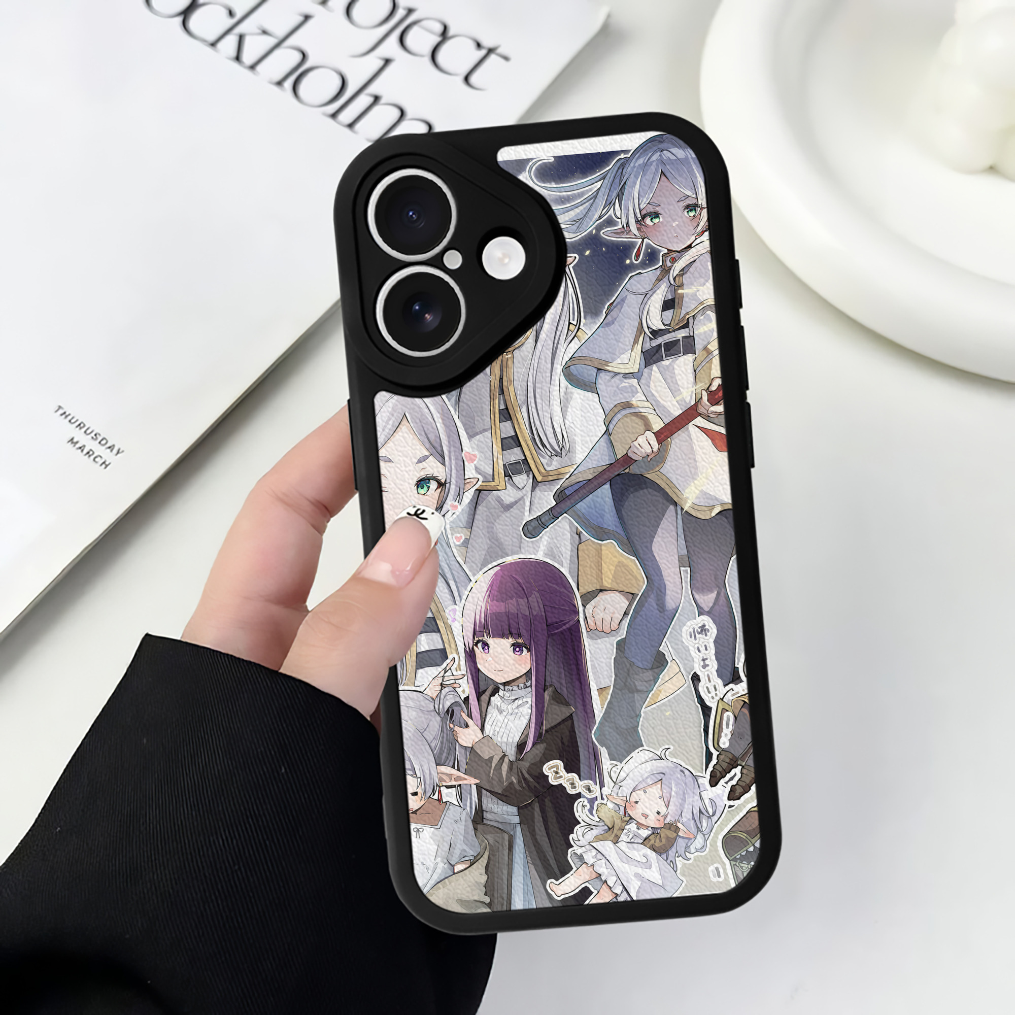 （画像用） 葬送のフリーレン Frieren 【iPhone 16シリーズ対応】シリコンスマホケース（レザー調） 材質：シリコン